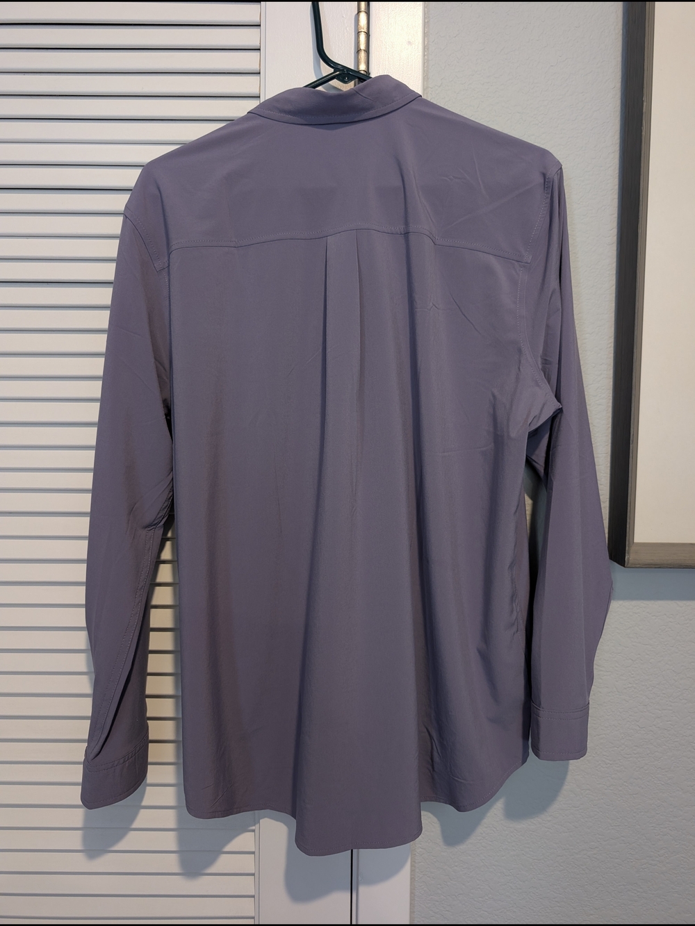 Eddie Bauer Women's Long-Sleeve Button-Up Shirt in Dusty Lavender - Picture 2 of 3